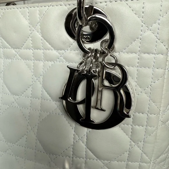 Christian Dior Cannage Lady Dior - Picture 11 of 17